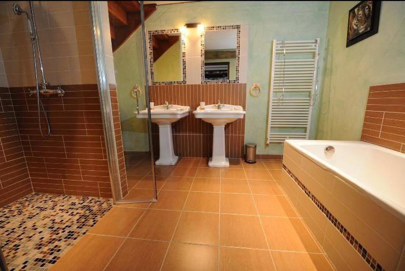 Le Domaine De Saint-Thomin Bed & Breakfast Nostang Room photo